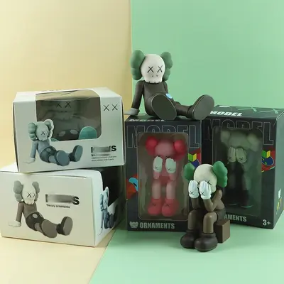Kaws Figür, Anime Koleksiyon Figürü, Araç İçi Süs Eşyası
