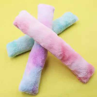 Gradient Plush Pillow Cat Toy with Bite-Resistant Chew Stick and Catnip - 4