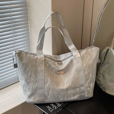 Lightweight Travel Bag, Large Capacity Carry-On