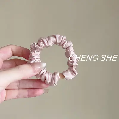 Hair-Friendly Small Black Hair Ties for Everyday Use