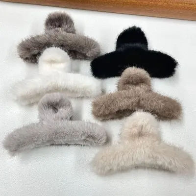 Oufile's new Korean-style mink hair clamp, back of head for women's hair, large plush hair clamp, shark clamp hair accessory