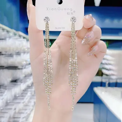 Premium and elegant live streaming cross-border internet celebrity elegant earrings European and American fashion exaggerated rhinestone long tassel earrings for women - 7