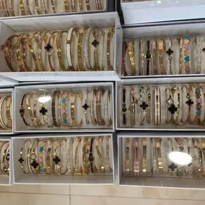 Titanyum çelik elmas taşlı bileklik, paslanmaz çelik