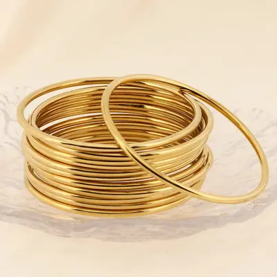 Foreign trade European and American personalized stainless steel 304 round wire 3mm flat ring multi-color welding-free seamless single-piece stacked bracelet