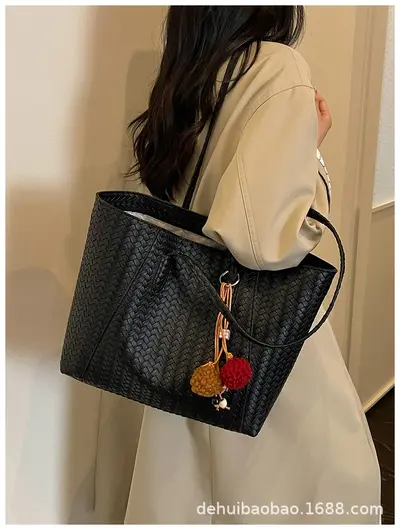2026 Women's Retro Woven Pattern Large Tote Bag - 3