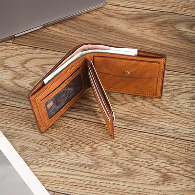Horizontal plain men's wallet for daily use with coin compartment and card slots - 4