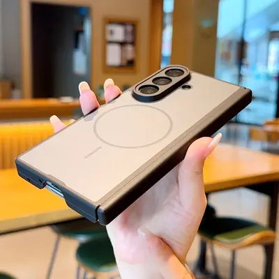 Samsung Z Fold7 Şeffaf Manyetik Telefon Kılıfı, Mat Cilt Hissi Yüzey