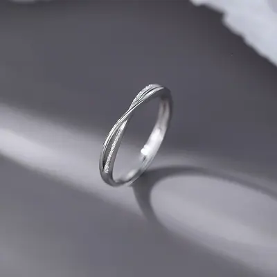 Silver Ring Women Niche Design Simple Band Lightweight Luxury 2026 New Style Trendy Premium Sense Index Finger Ring Fashion Personality Single Ring