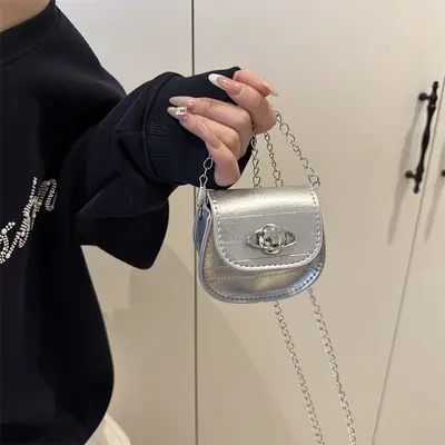 2025 yaz yeni retro günlük mini çapraz askılı küçük kare çanta sade günlük çanta moda trend omuz çantası