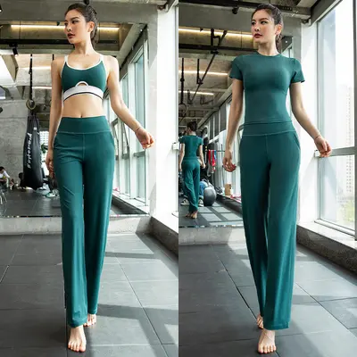 Kadın yoga takımı, slender fit, kısa kollu, hızlı kuruyan