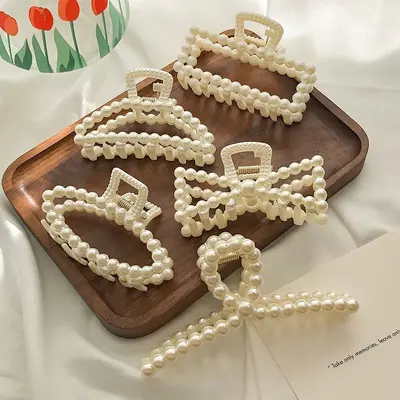 Popüler stil saç tokası taklit inci saç tokası köpekbalığı klip saç tokası kadın üst düzey büyük saç tokası içi boş plastik saç tokası