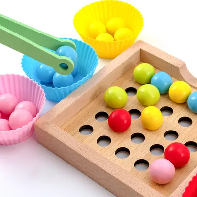 Mini candy machine toy with color recognition and sorting
