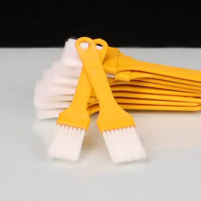 Üretici toptan plastik tahta fırça sarı ince saplı 4mm kalınlığında fırça fırça klavye fırçası yağ fırçası sos barbekü fırçası