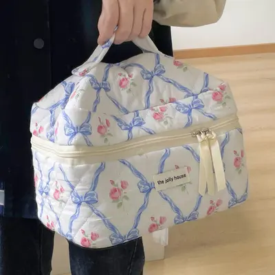 Große Kosmetiktasche mit Blumenmuster, gesteppte Make-up-Tasche