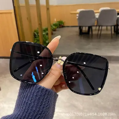 Große Damen-Sonnenbrille mit UV-Schutz, Modell 2026 - 12