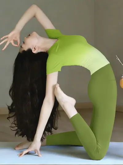 Gradyan yoga seti, kısa kollu, dış giyim olarak taşınabilir - 7