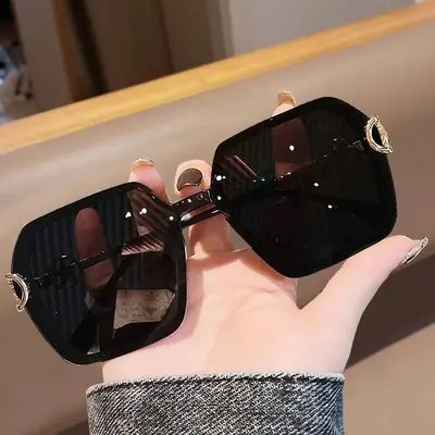 Women's Sunglasses 2026 New Summer Sun Protection UV-Proof Driving Polarized Square Large Face Slimming Style