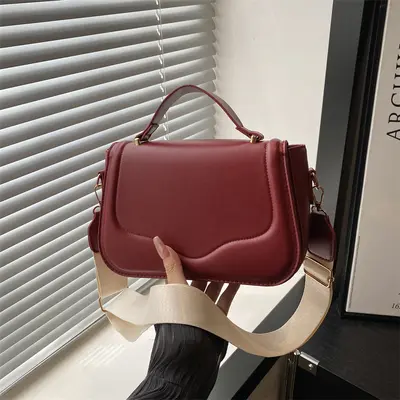 Women's Winter Handbag, Single Shoulder Small Square Bag - 11