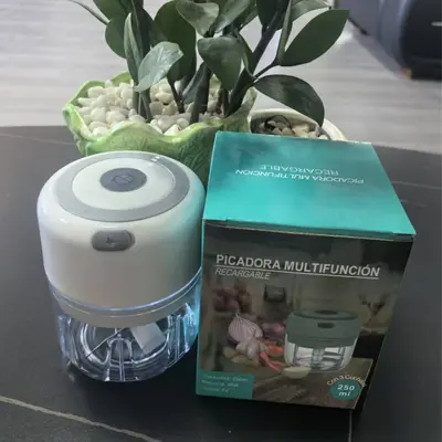 Elektrischer Knoblauchzerkleinerer Wireless Knoblauchzerkleinerer Knoblauchpresse Knoblauchreibe Knoblauchschneider Fleischwolf Aromadiffusor Entsafter Luftbefeuchter - 11