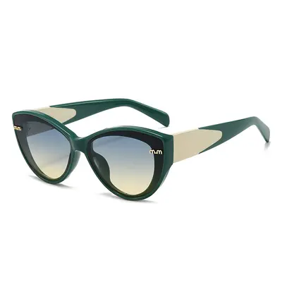 Retro Cat-Eye Sunglasses with Oversized Butterfly Frame for Women - 4