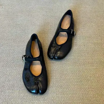 Genuine Leather Retro Mary Jane Shoes, Split-Toe Pig-Hoof Style, Women's Ballet Flats