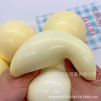 Riesige Käseball-Mochi-Quetschfigur 10 cm, wasserähnliche Textur, langsame Rückstellung
