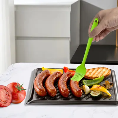 Zibo Silicone Oil Brush Small Food Grade Silicone BBQ Household Oil Brush High Temperature Resistant Barbecue Brush Wholesale