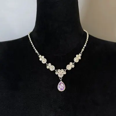 Flash necklace with gemstone details, clavicle chain - 11