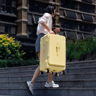 28-Zoll-Trolley aus PC, doppelt öffnbar, erweiterbar