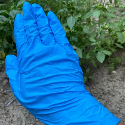 Brandneue blaue Nitrilhandschuhe 9 Zoll blaue Nitril-Einweg-Untersuchungshandschuhe dick und strapazierfähig Fabrikpreis Großhandel
