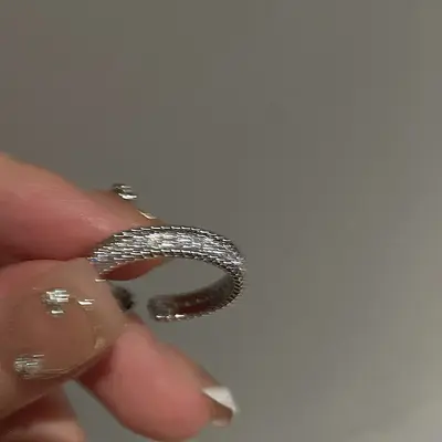 Zirkon-Legierung Offener Ring für Damen mit minimalistischem Design - Zeigefingerring im angesagten Stil mit gehobener Ästhetik - 9