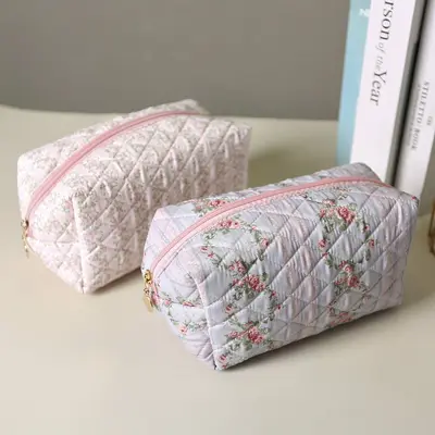 Small Floral Quilted Cosmetic Bag, Large Capacity Travel Pouch
