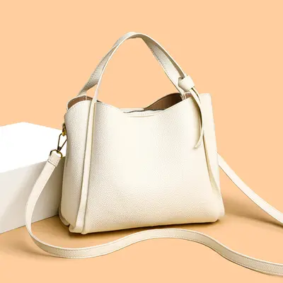 Weiche Damen-Schultertasche im Einkaufskorb-Stil - 11