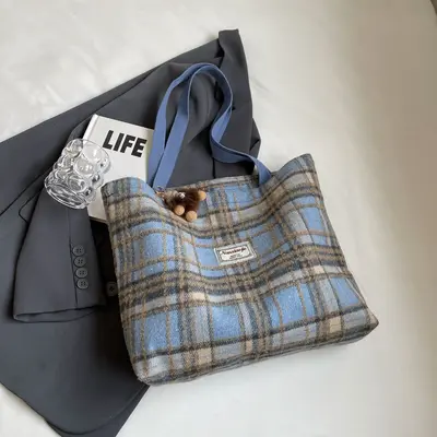 Large Capacity Plaid Woollen Shoulder Tote Bag for Autumn and Winter - 7