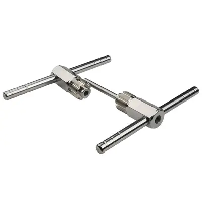 Bicycle bottom bracket thread chasing tool set