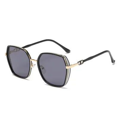 Große Damen-Sonnenbrille mit UV-Schutz, Modell 2026 - 6