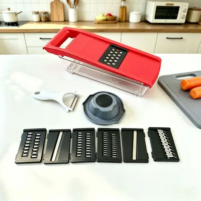 Multifunctional vegetable grater 7-in-1, slicer and cutter - 7
