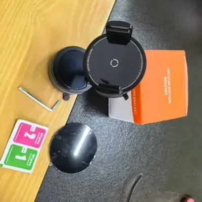 Nano Car Phone Holder with Vacuum Suction Cup, One-Hand Use