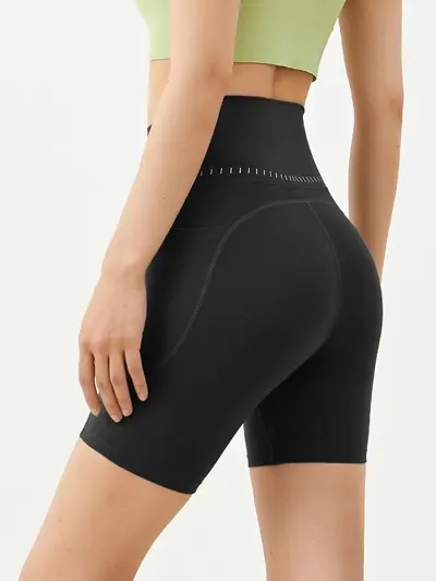 Nacktgefühl-Yoga-Shorts mit hohem Bund, Po-Lift und dreiviertel Länge