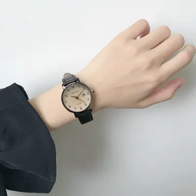 İktisat sınavları için sınavya özel kadın saati, kız öğrenciler için sessiz kuvars saat, su geçirmez, niş, sade yeni model.