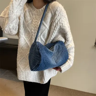 Damen-Umhängetasche aus Jeans mit Rautensteppung - 4