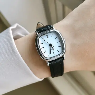 Korean-style quartz watch, leather strap, couple model