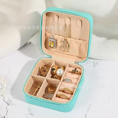 Schmuckbox Aufbewahrungsbox tragbar für Ohrstecker Ohrringe Armschmuck Halskette Ring kleine elegante Mini-Box Neumodell - 7