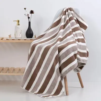 Grenzüberschreitendes Handtuch- und Badetuch-Set, verdickte Korallenfleecequalität, schlichtes dreistreifiges Design, weich, saugfähig, schnelltrocknend, fusselarm - 10