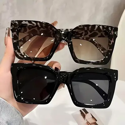 Oversized Leopard Print Women's Sunglasses with UV Protection - 1
