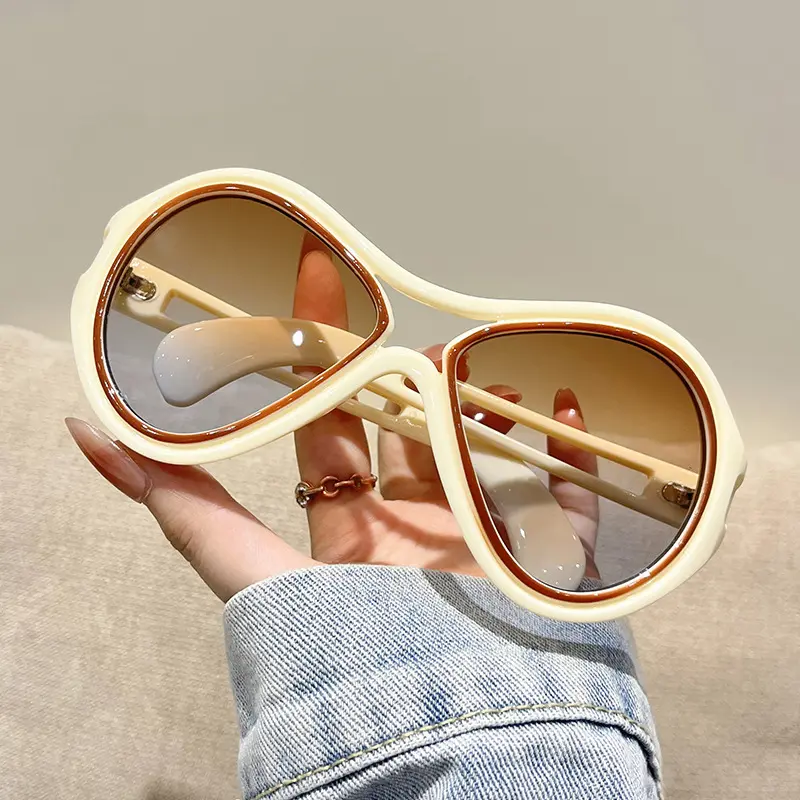 Retro Large-Frame Sunglasses, UV-Protection, Premium Look