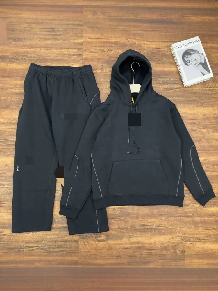 Herren-Fleece-Trainingsanzug mit Weiten-Beinen und reflektierendem Streifen