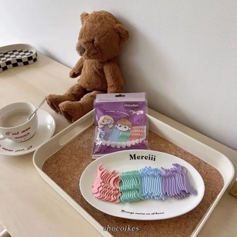 Animal-Shaped Dental Floss Sticks for Kids, Family Pack