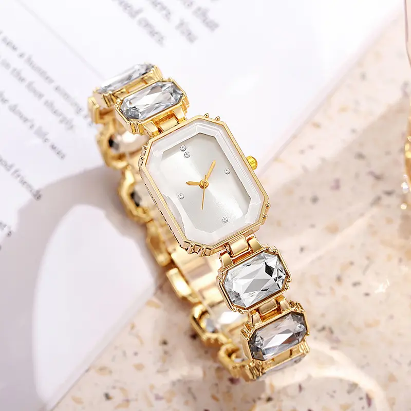 Xiaobingtang Damenuhr 2024 neue Damenuhr erschwinglicher Luxus Nische elegante Damenuhr hoher Look voll mit Diamanten