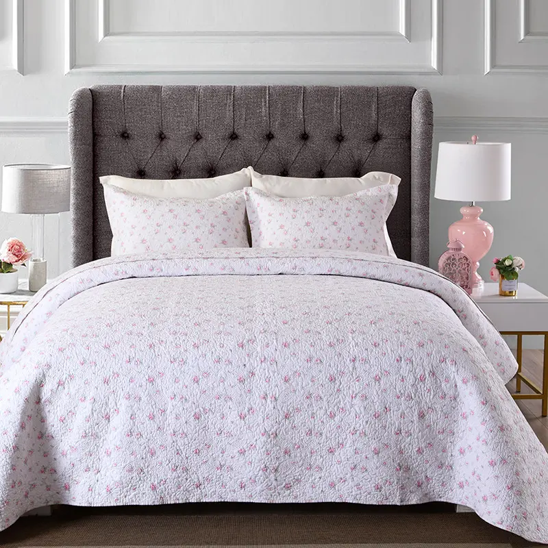 Baumwoll-Steppdecke mit Blumenmuster im Landhausstil, 3- oder 4-teiliges Set